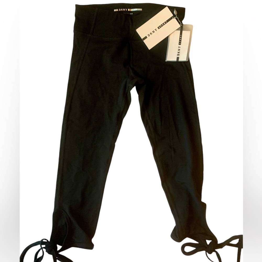 NWT designer DKNY crop stretchy black yoga gym leggings with tie